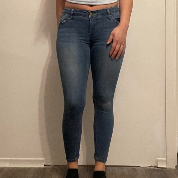 👖 Celebrity Pink Skinny Jeans – Women’s Size 5/27 👖 - Picture 1 of 11